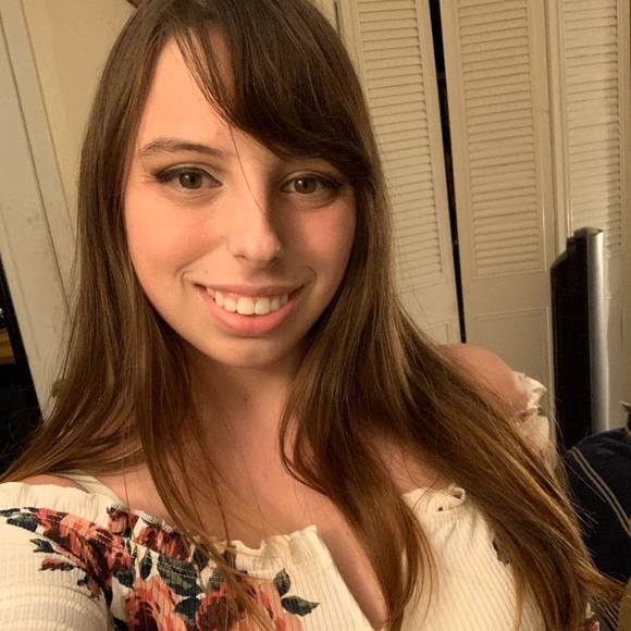 Meet your Posher, Saige - Picture 1 of 1